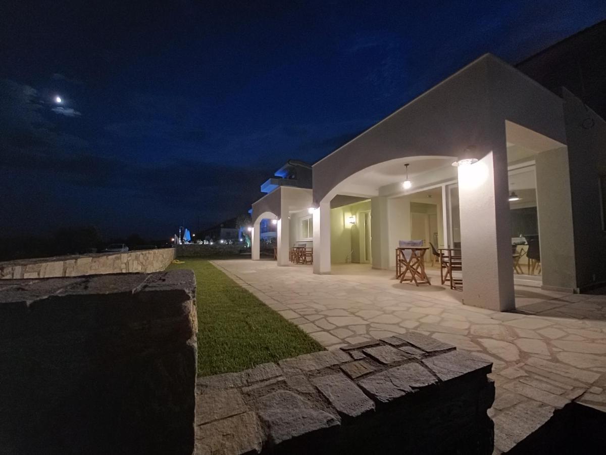 7 Grapes Aparthotel Elevtherai ภายนอก รูปภาพ